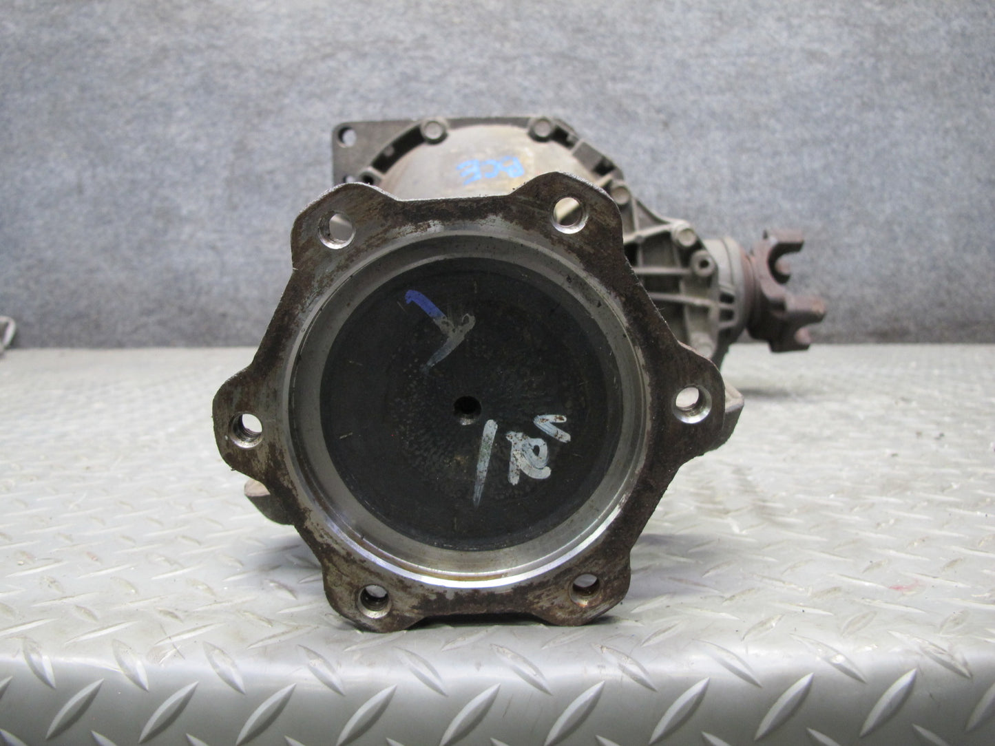 2012-2014 Cadillac Escalade 6.2L Front Axle Differential Carrier 3.42 Ratio 148k