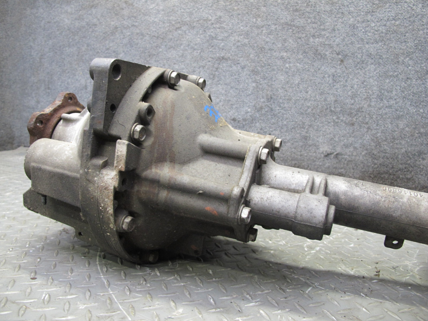 2012-2014 Cadillac Escalade 6.2L Front Axle Differential Carrier 3.42 Ratio 148k