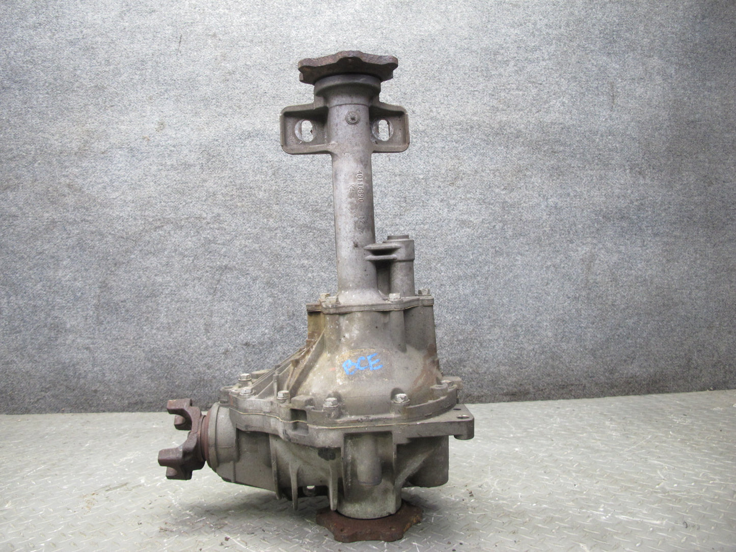 2012-2014 Cadillac Escalade 6.2L Front Axle Differential Carrier 3.42 Ratio 148k