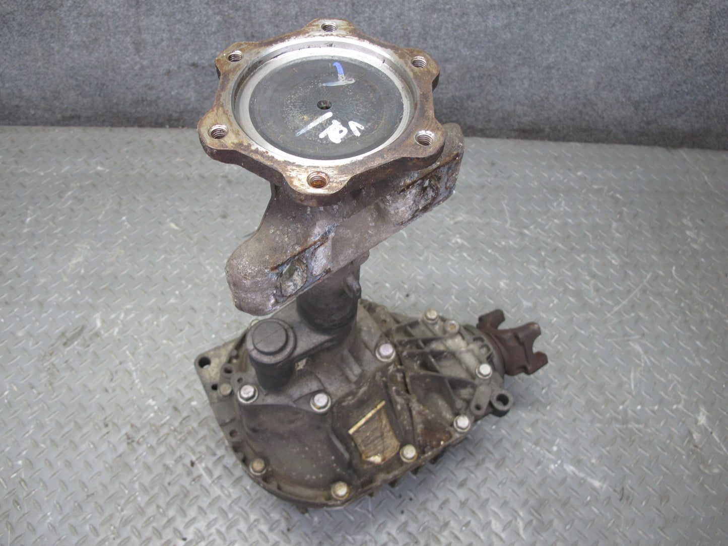 2012-2014 Cadillac Escalade 6.2L Front Axle Differential Carrier 3.42 Ratio 148k