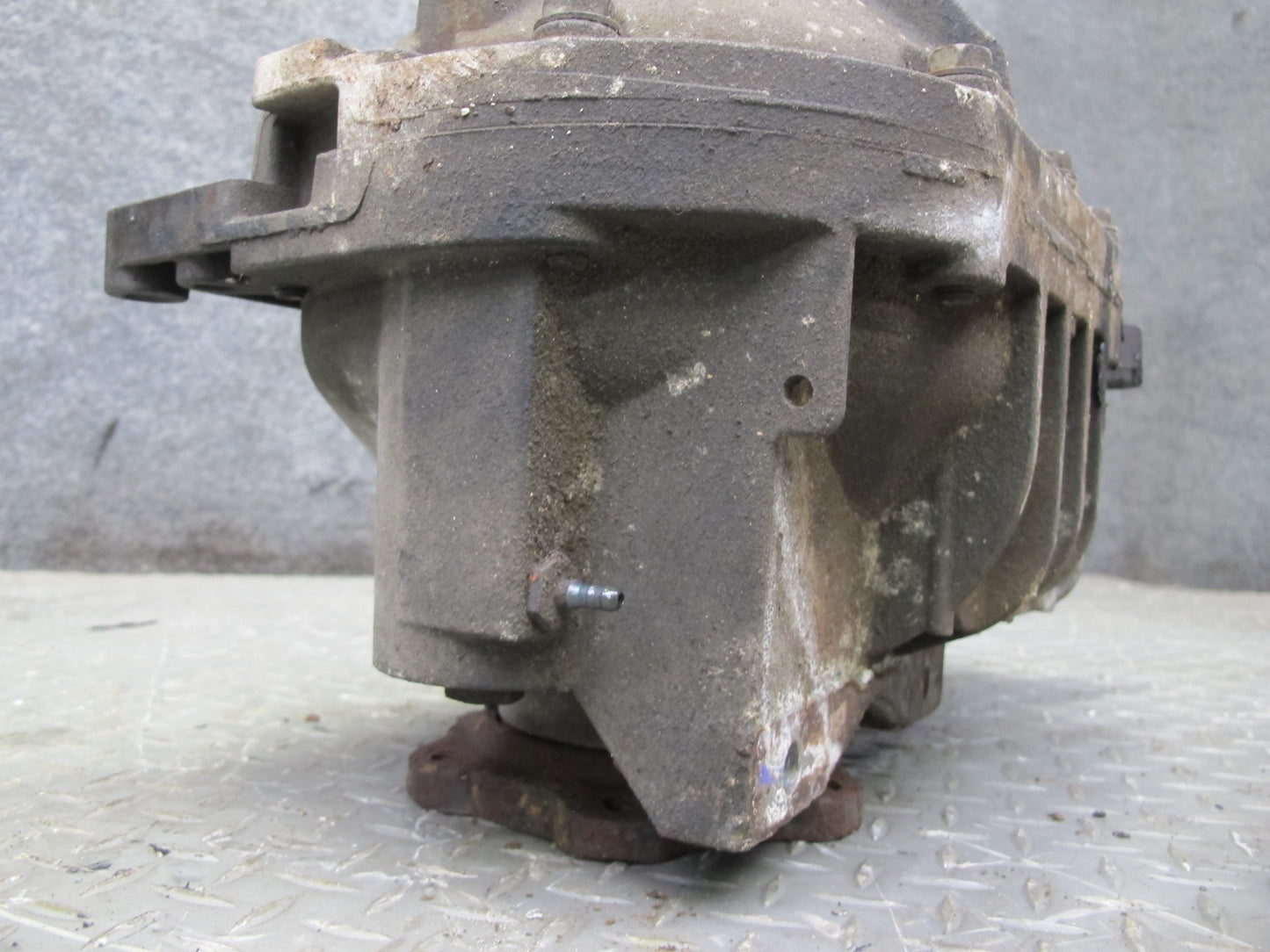 2012-2014 Cadillac Escalade 6.2L Front Axle Differential Carrier 3.42 Ratio 148k