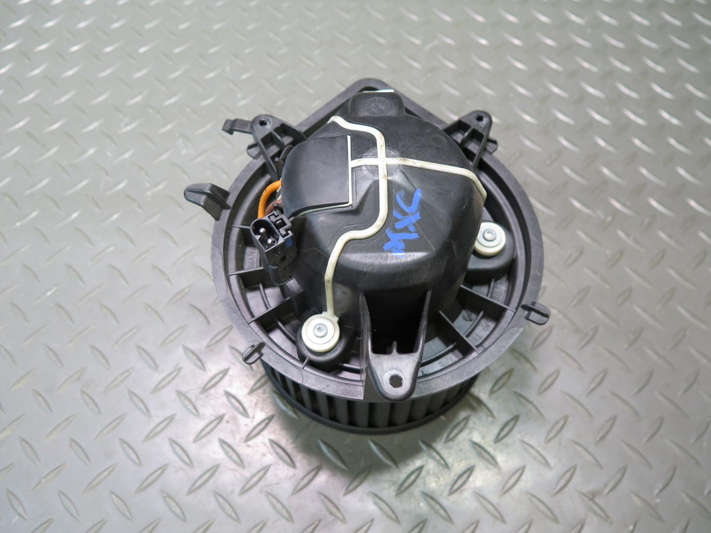 07-13 Mini Cooper R55 R56 R57 R58 R59 A/C Heater Blower Motor Fan 3422644 OEM