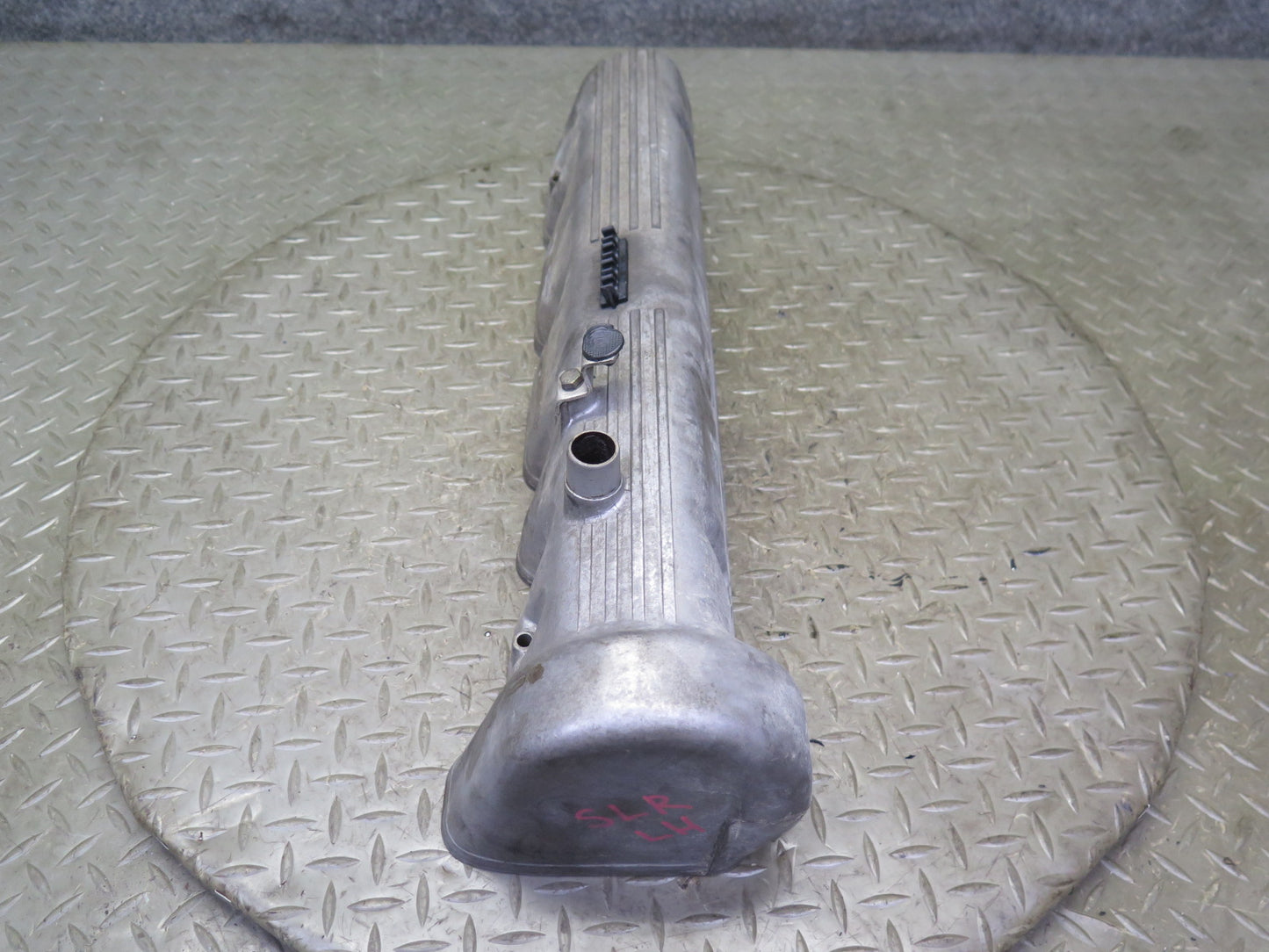 81-85 Mercedes R107 380SL M116 Engine Left Valve Cover 1170160005 OEM
