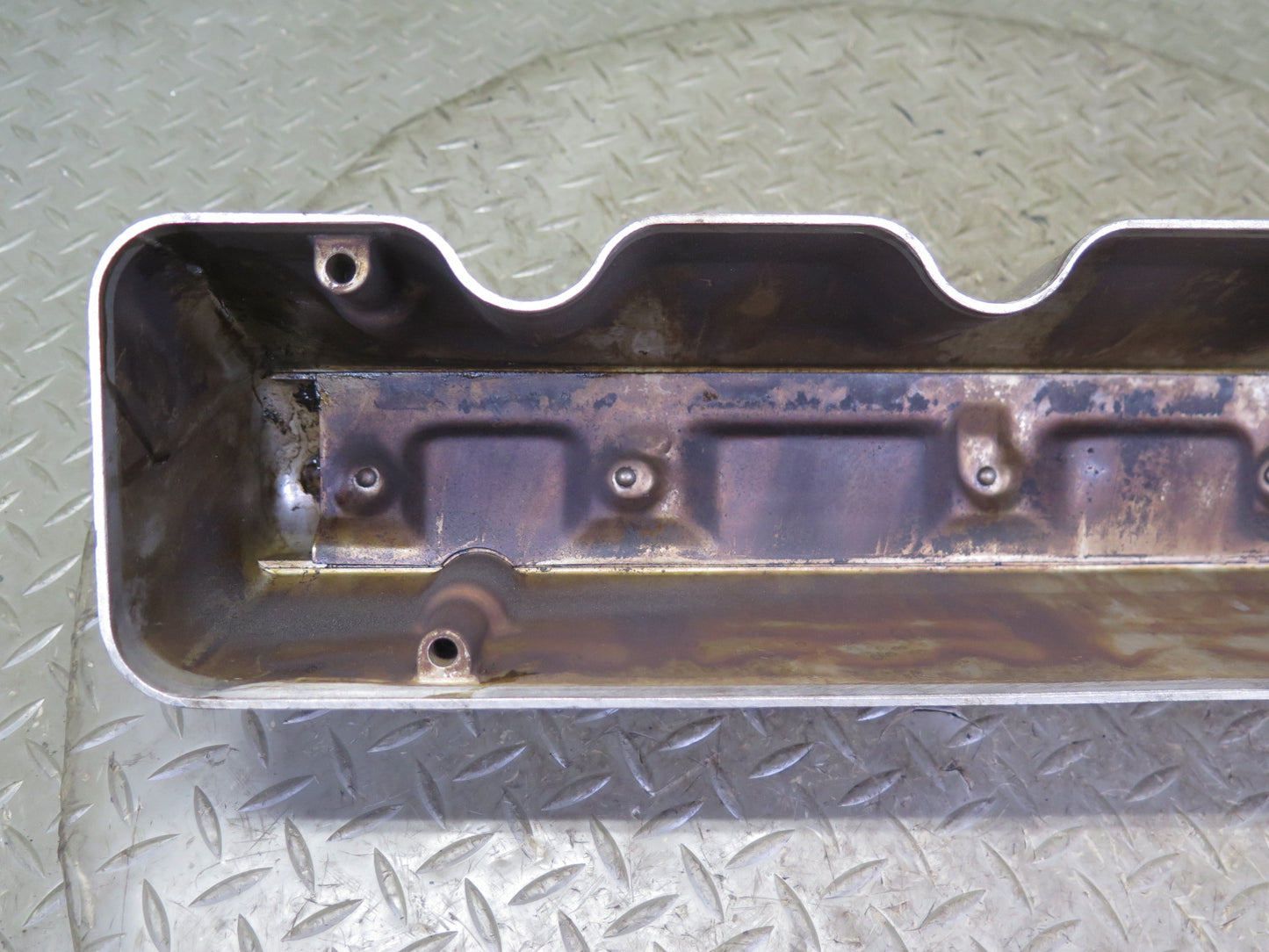 81-85 Mercedes R107 380SL M116 Engine Left Valve Cover 1170160005 OEM