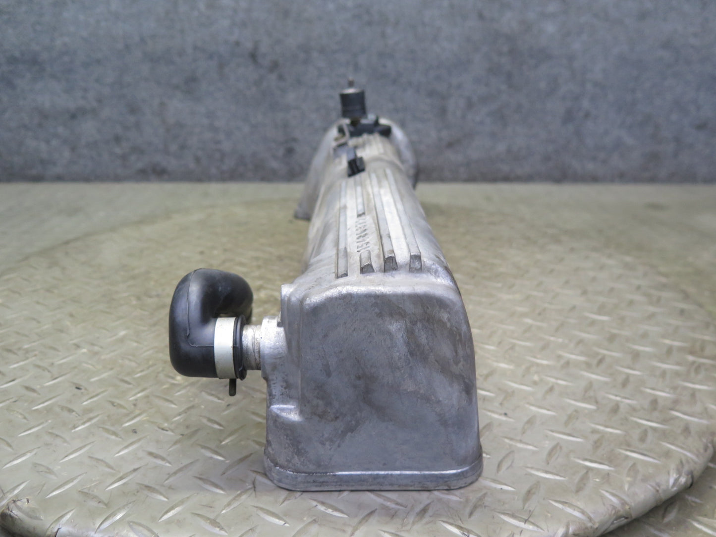 81-85 Mercedes R107 380SL Engine Right Cylinder Head Valve Cover 1170160105 OEM