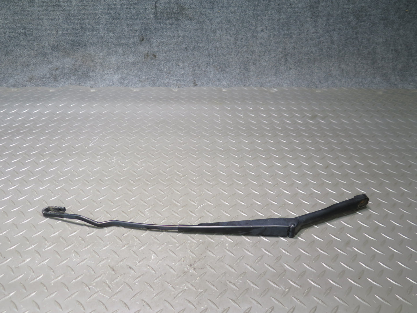 99-03 VW Eurovan T4 Set of 2 Front Windshield Left & Right Wiper Arm OEM