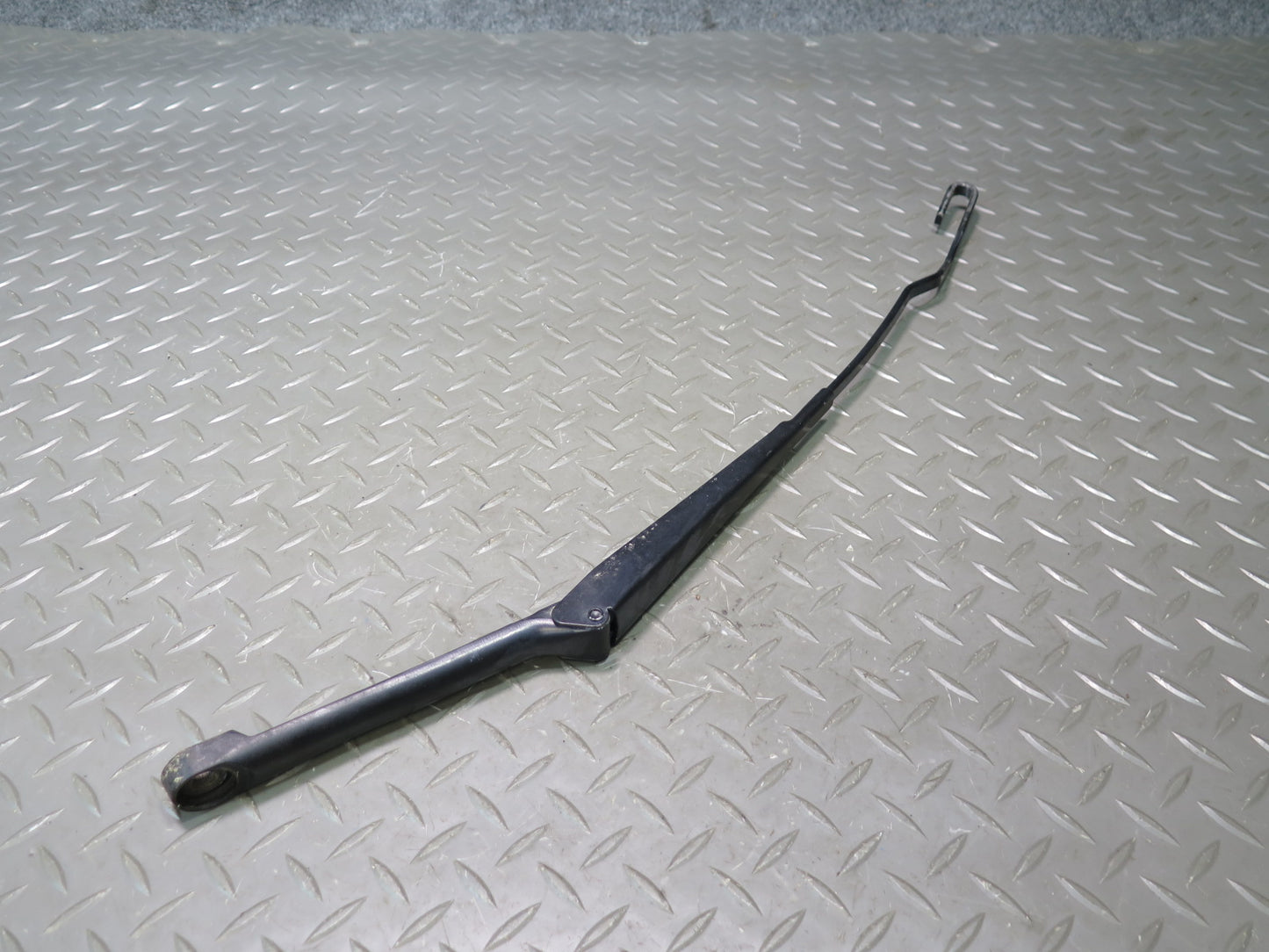 99-03 VW Eurovan T4 Set of 2 Front Windshield Left & Right Wiper Arm OEM