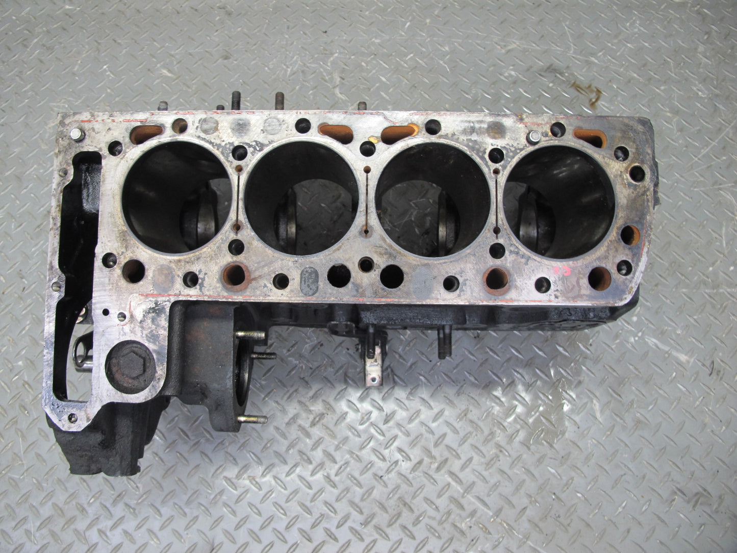 81-83 Mercedes W123 240D 616.912 Engine Motor Cylinder Block 6160112801 117k OEM