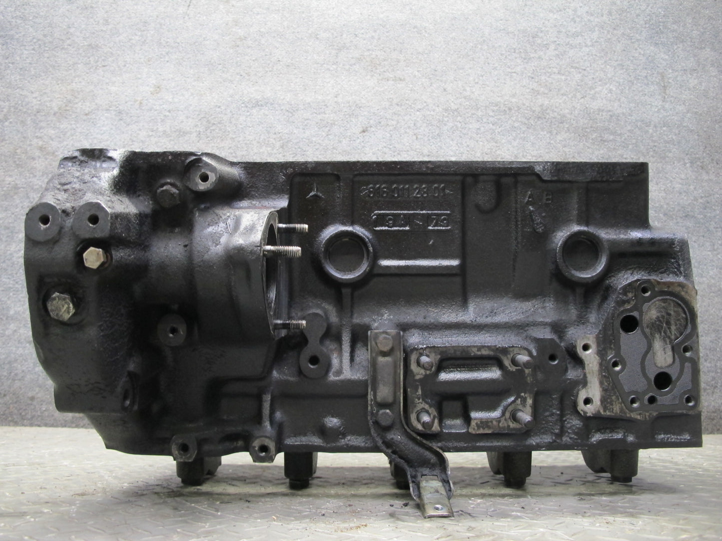 81-83 Mercedes W123 240D 616.912 Engine Motor Cylinder Block 6160112801 117k OEM