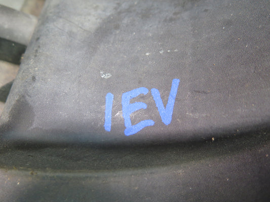 99-01 VW Eurovan 2.8L Air Intake Cleaner Filter Box w MAF Sensor 022129601D OEM