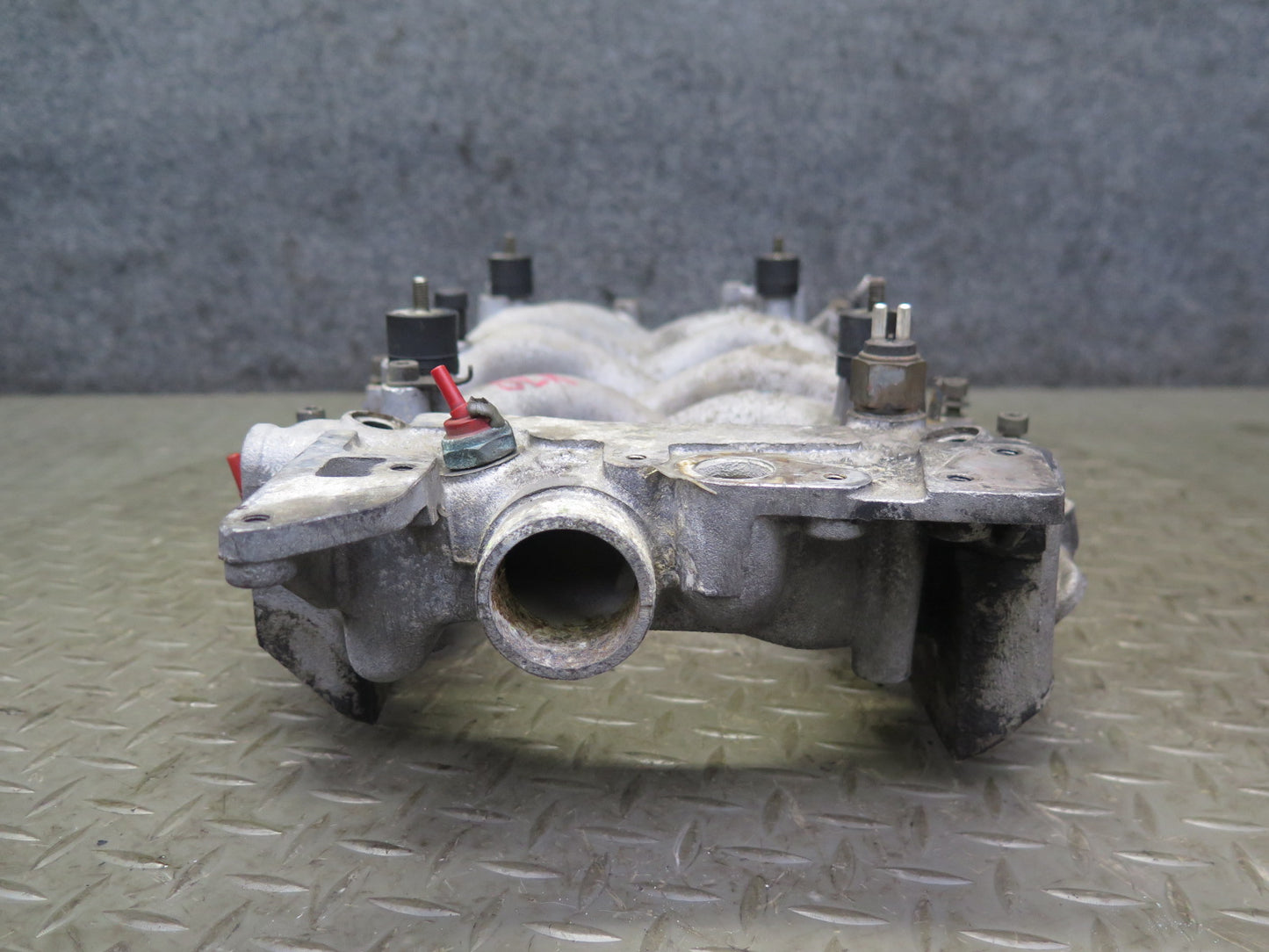 81-85 Mercedes R107 380SL M116 116.962 Upper Intake Manifold 1161415701 OEM