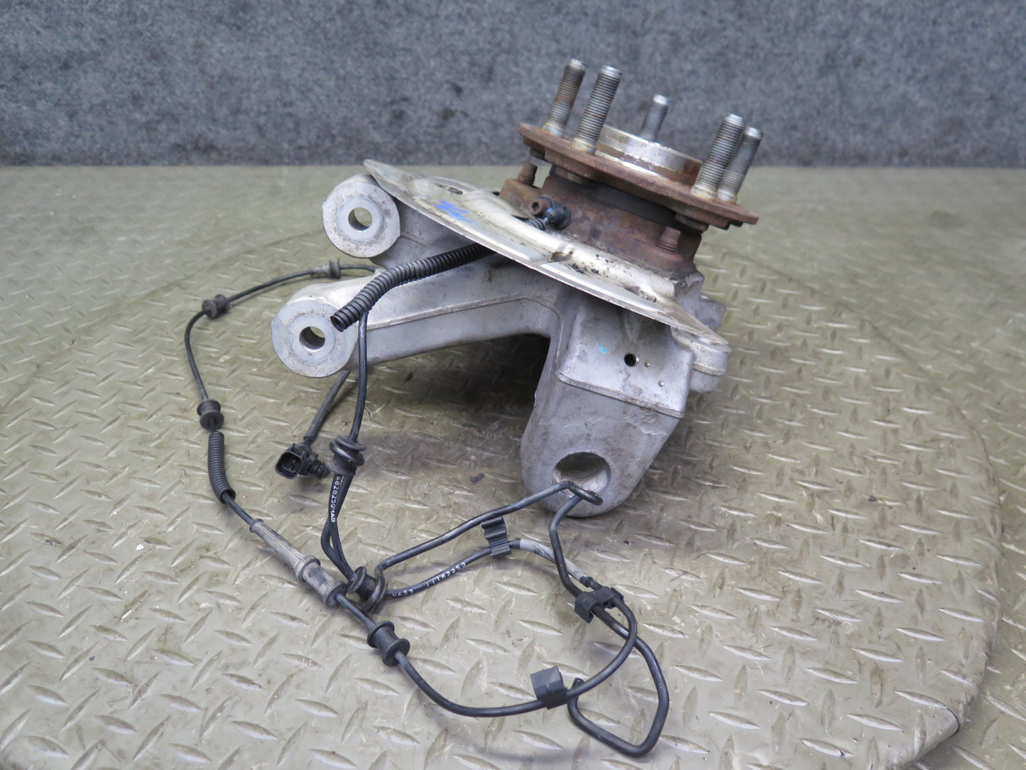 18-23 Jeep Wrangler JL AWD Front Right Spindle Knuckle Wheel Hub Bearing OEM