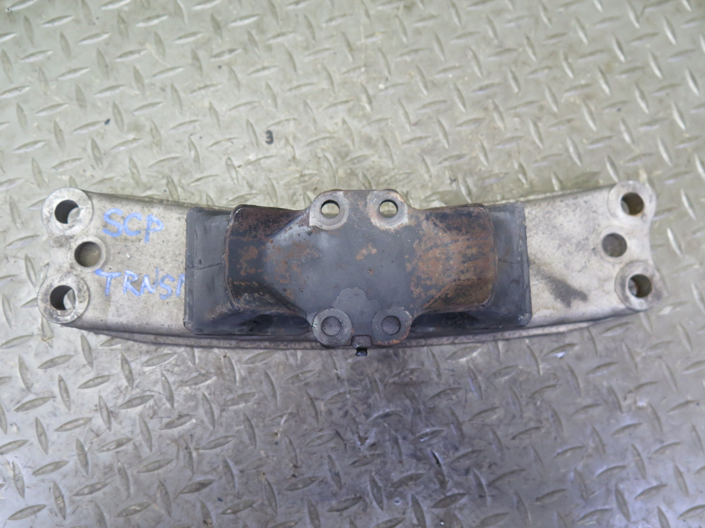 02-10 Lexus Z40 SC430 A/T Automatic Transmission Mount Bracket Support 104K OEM