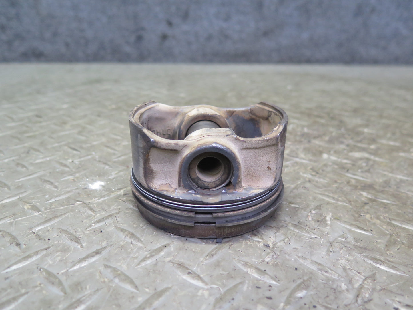 96-99 BMW E36 328iC M52 Set of 6 Engine Piston 150k Miles OEM