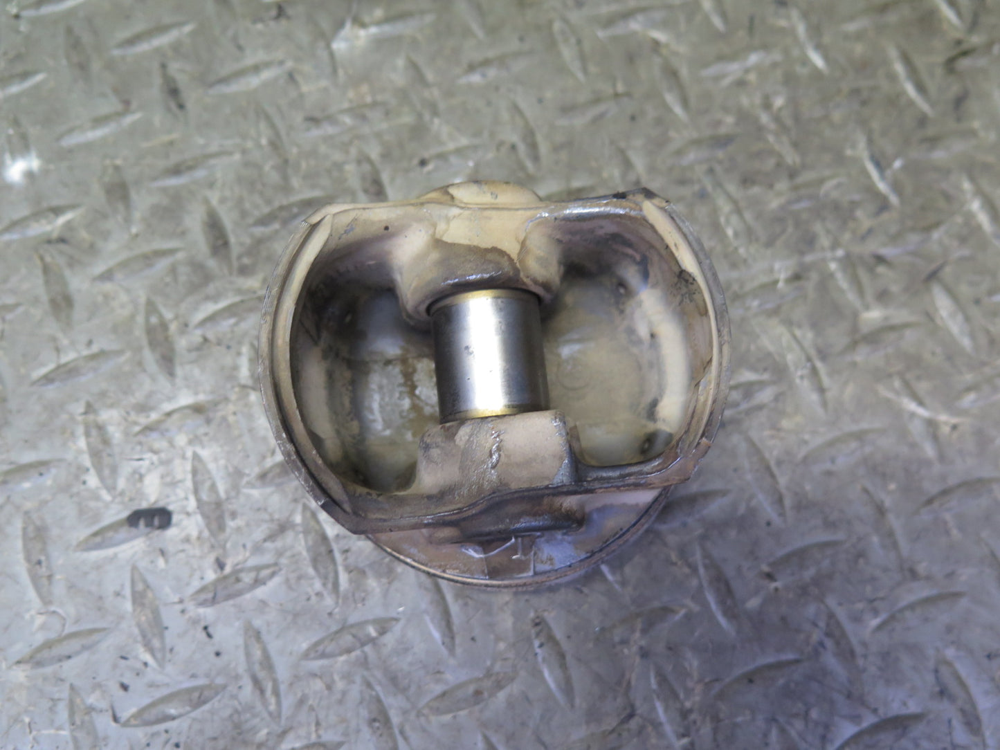 96-99 BMW E36 328iC M52 Set of 6 Engine Piston 150k Miles OEM