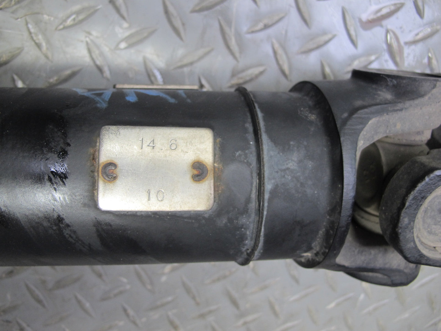 18-25 Jeep Wrangler JL 4-DOOR AWD Front Driveshaft Drive Shaft 68272525AB OEM