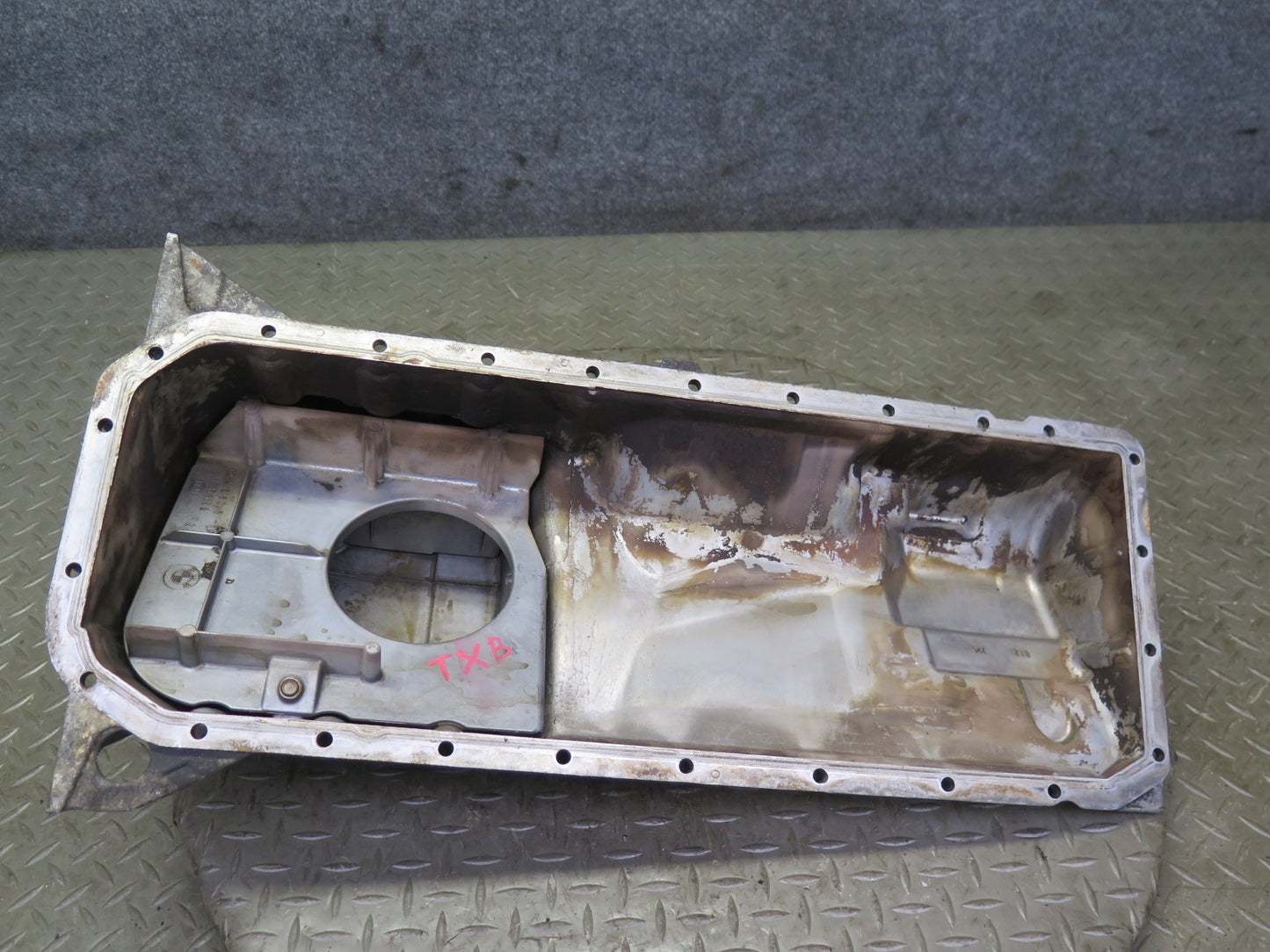 96-99 BMW E36 328iC M52 Engine Lower Oil Pan Oil Dipstick Oil Baffle Set OEM