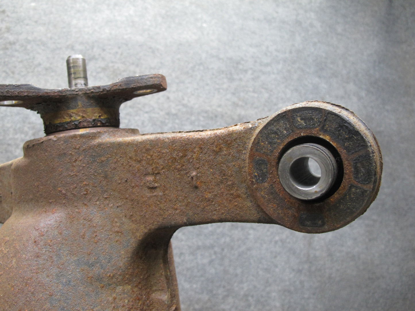 04-06 Lexus UCF30L LS430 RWD Rear Differential Carrier 3.769 Ratio OEM