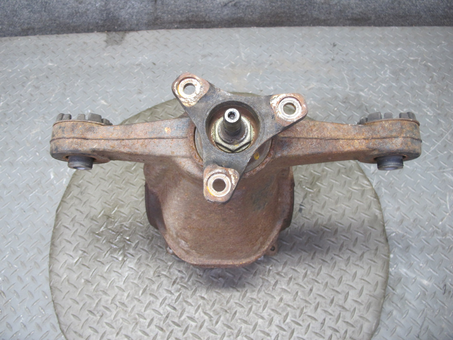 04-06 Lexus UCF30L LS430 RWD Rear Differential Carrier 3.769 Ratio OEM