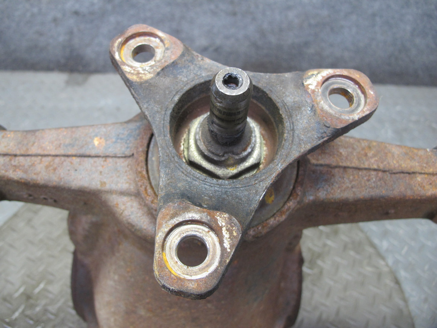 04-06 Lexus UCF30L LS430 RWD Rear Differential Carrier 3.769 Ratio OEM