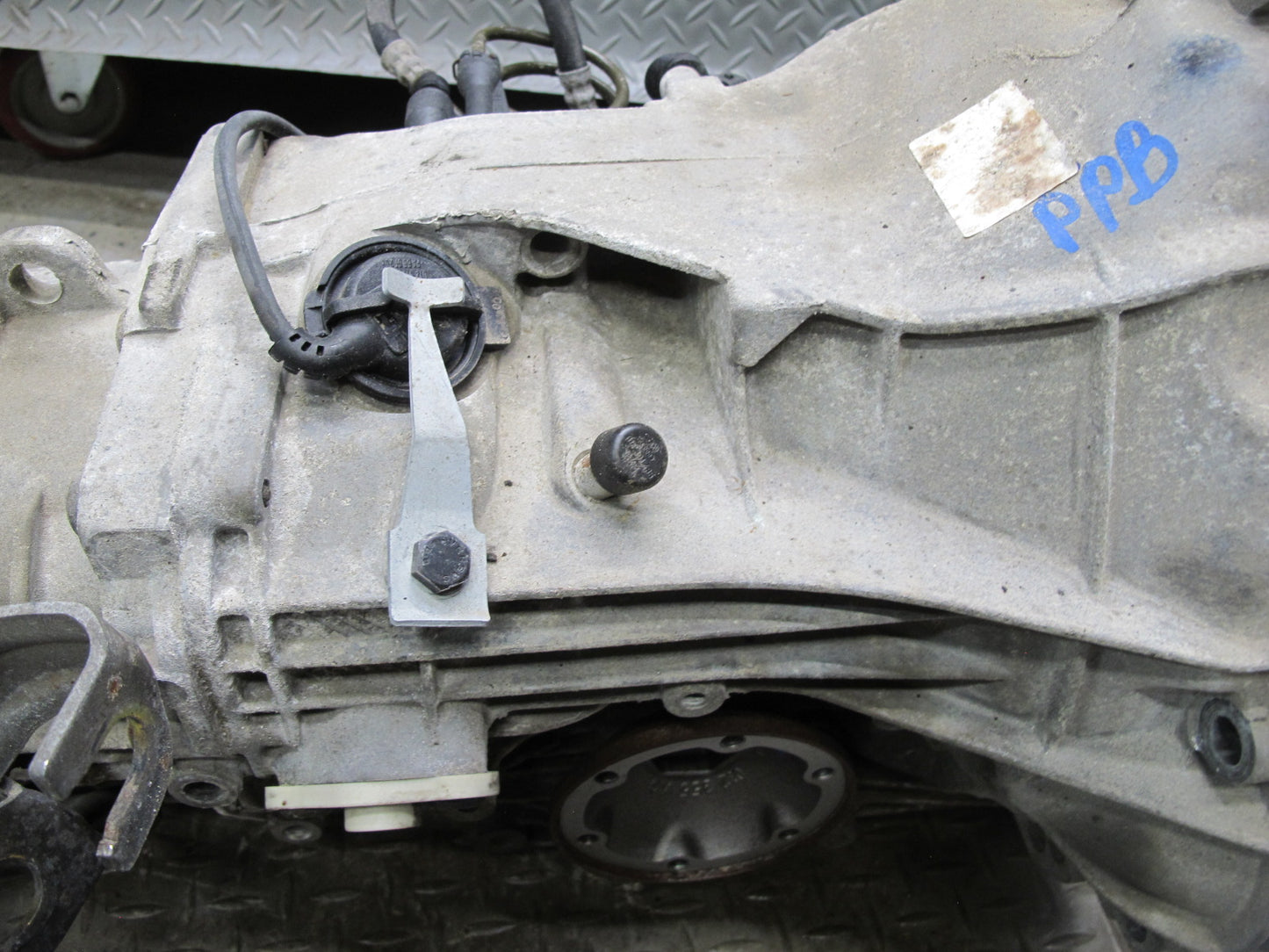 2000-2004 Porsche Boxster 986 2.7L G86.01 M/T Manual Transmission 45k Miles