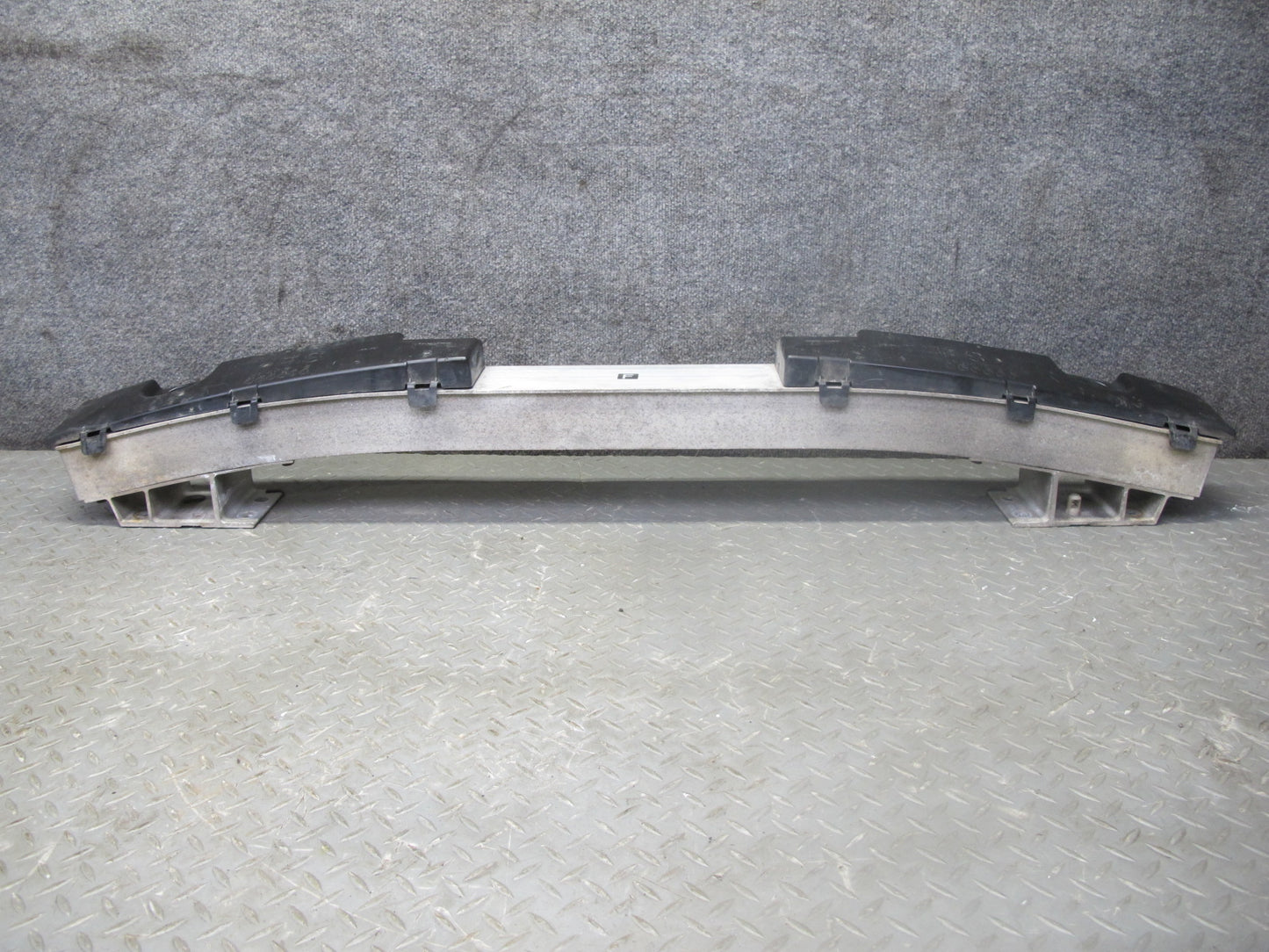 08-09 Lexus USE20L Is-f Rear Bumper Reinforcement w Left Right Bracket Assy OEM
