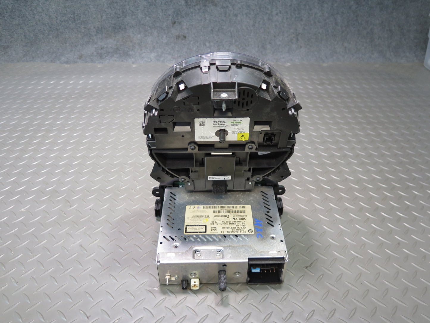 11-15 Mini Cooper R57 Convertible Speedometer w Radio CD Player Receiver OEM