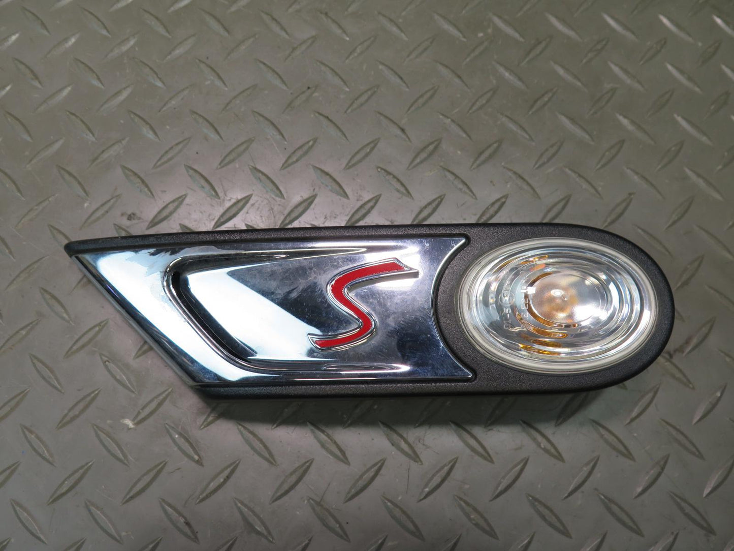 07-13 Mini Cooper S R55 R56 R57 Set of 2 Front Fender Turn Signal Light Lamp OEM