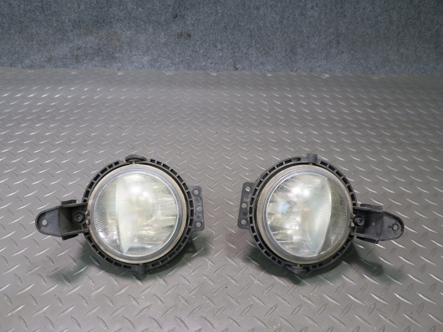 07-13 Mini Cooper R55 R56 R57 R58 R59 Set of 2 Fog Driving Light Lamp OEM