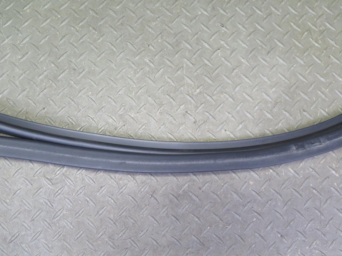 18-23 Jeep Wrangler JL Hard TOP Roof Weatherstrip Rubber Seal Gasket OEM