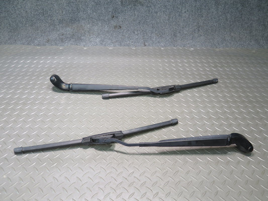 07-13 Mini Cooper R55 R56 R57 R58 R59 Set of 2 Front Left & Right Wiper Arm OEM
