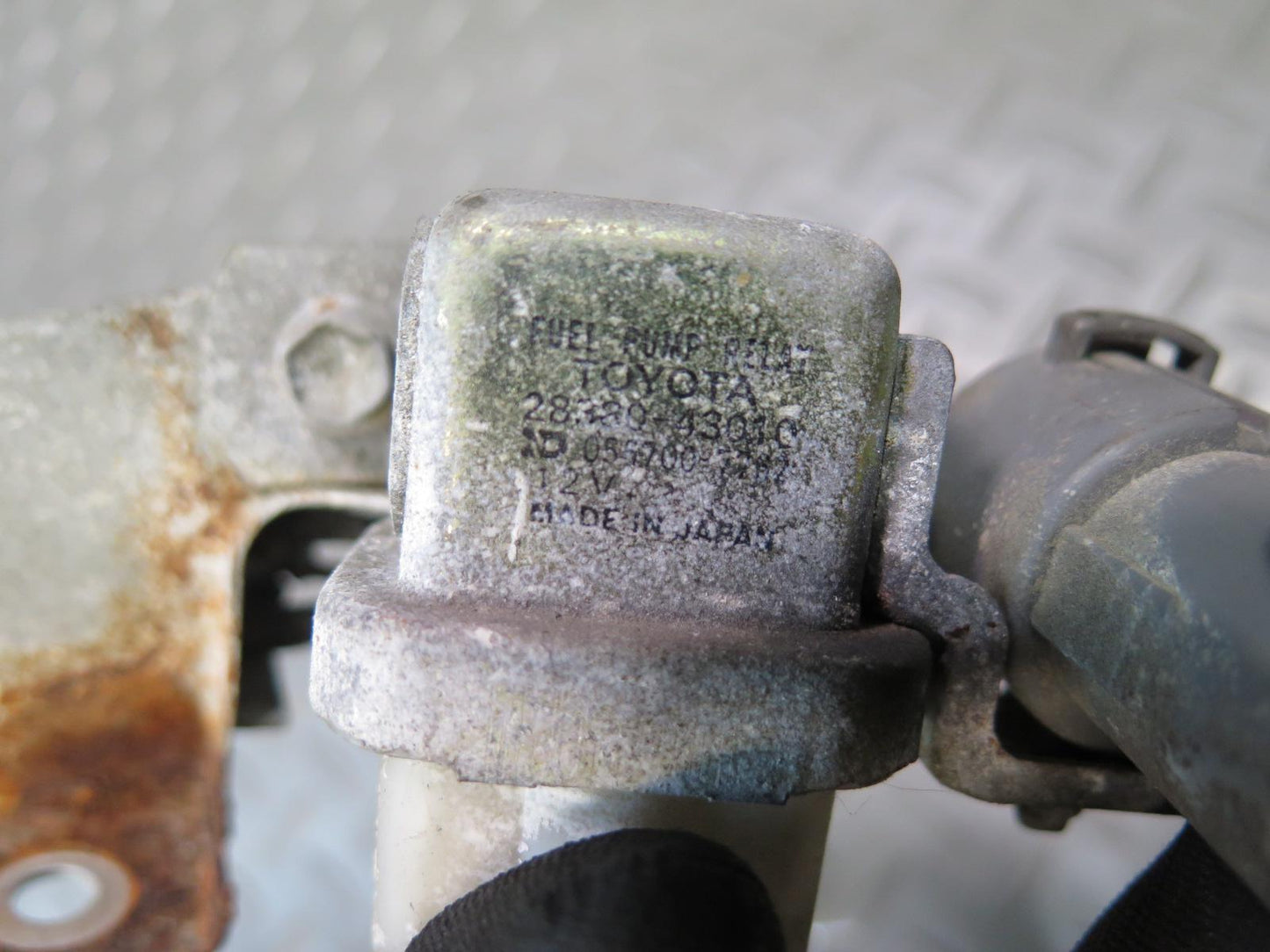 86-91 Toyota Supra MA70L MK3 Fuel Pump Relay w Resistor OEM