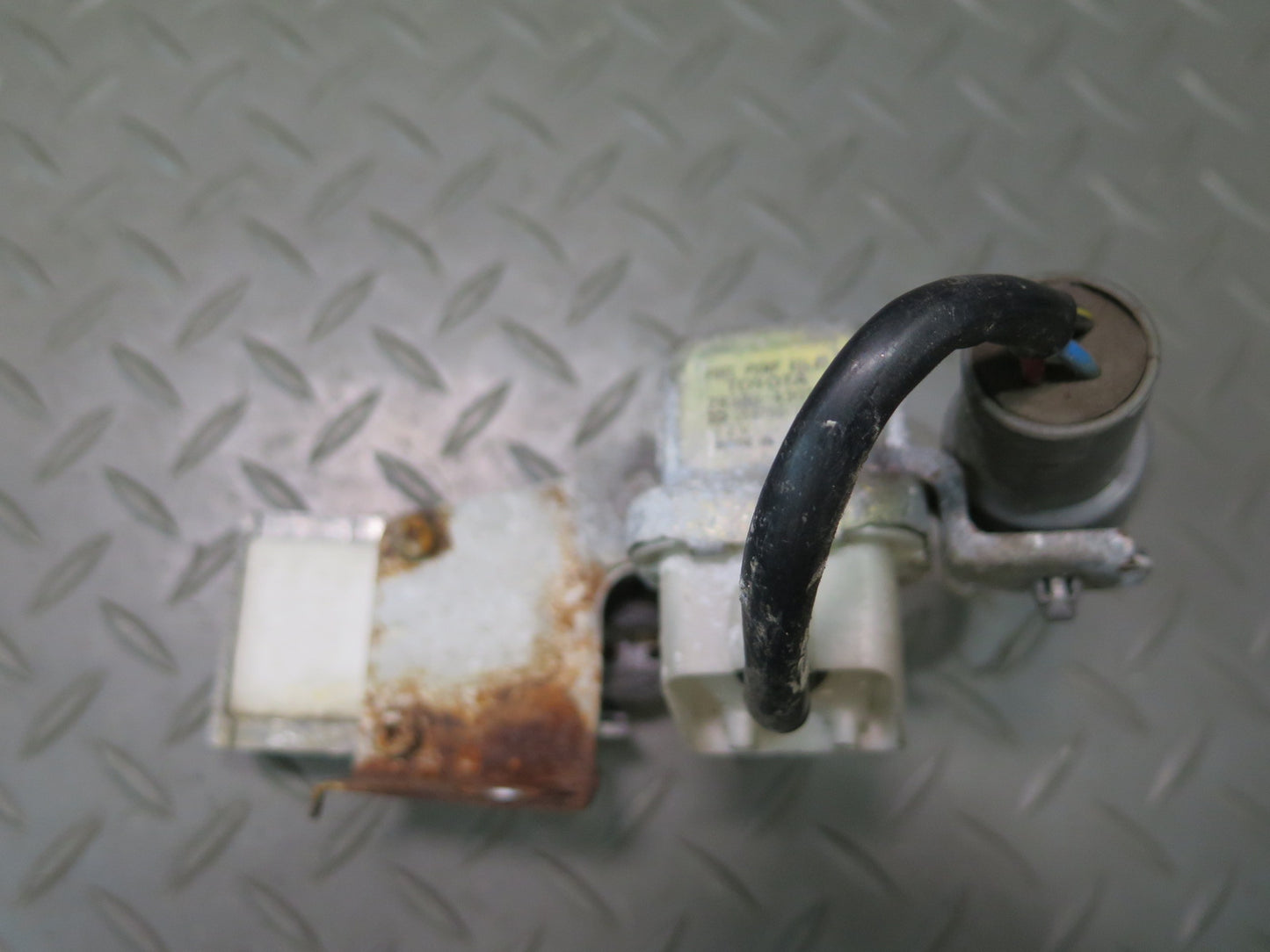 86-91 Toyota Supra MA70L MK3 Fuel Pump Relay w Resistor OEM