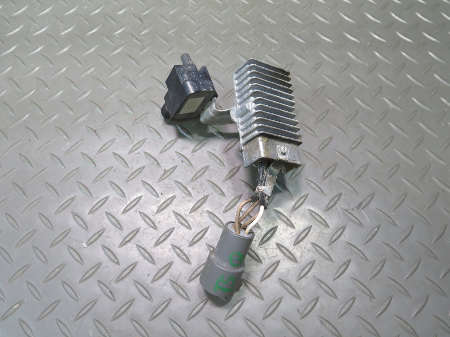 87-91 Toyota Supra MK3 7MGTE Turbo Boost Pressure Sensor w Resistor 59K OEM