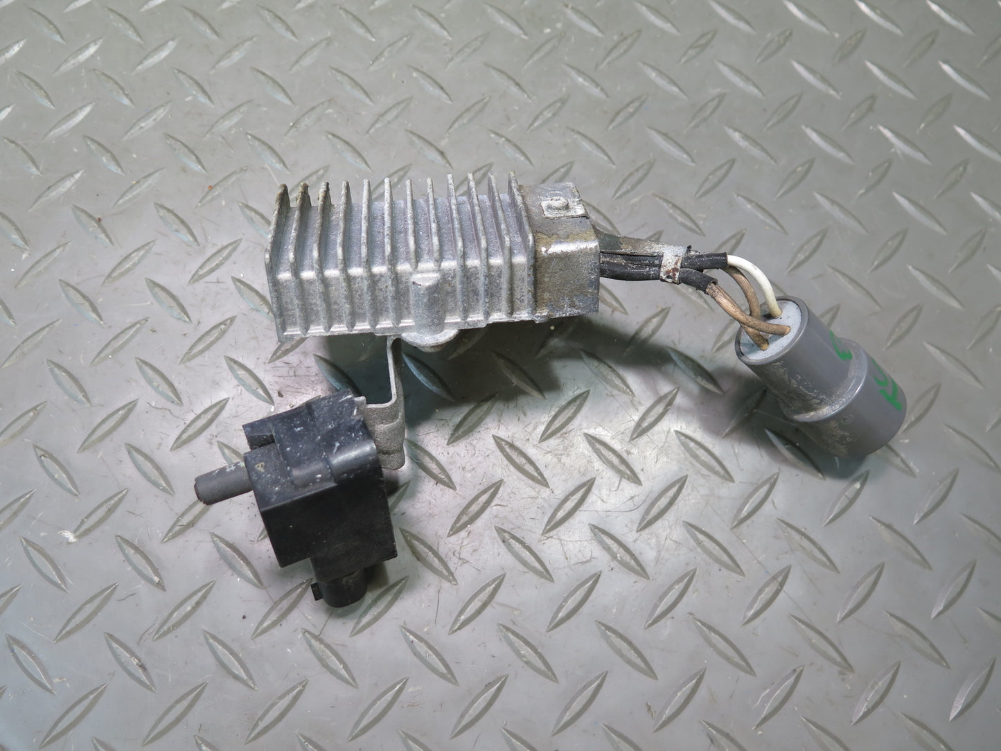 87-91 Toyota Supra MK3 7MGTE Turbo Boost Pressure Sensor w Resistor 59K OEM