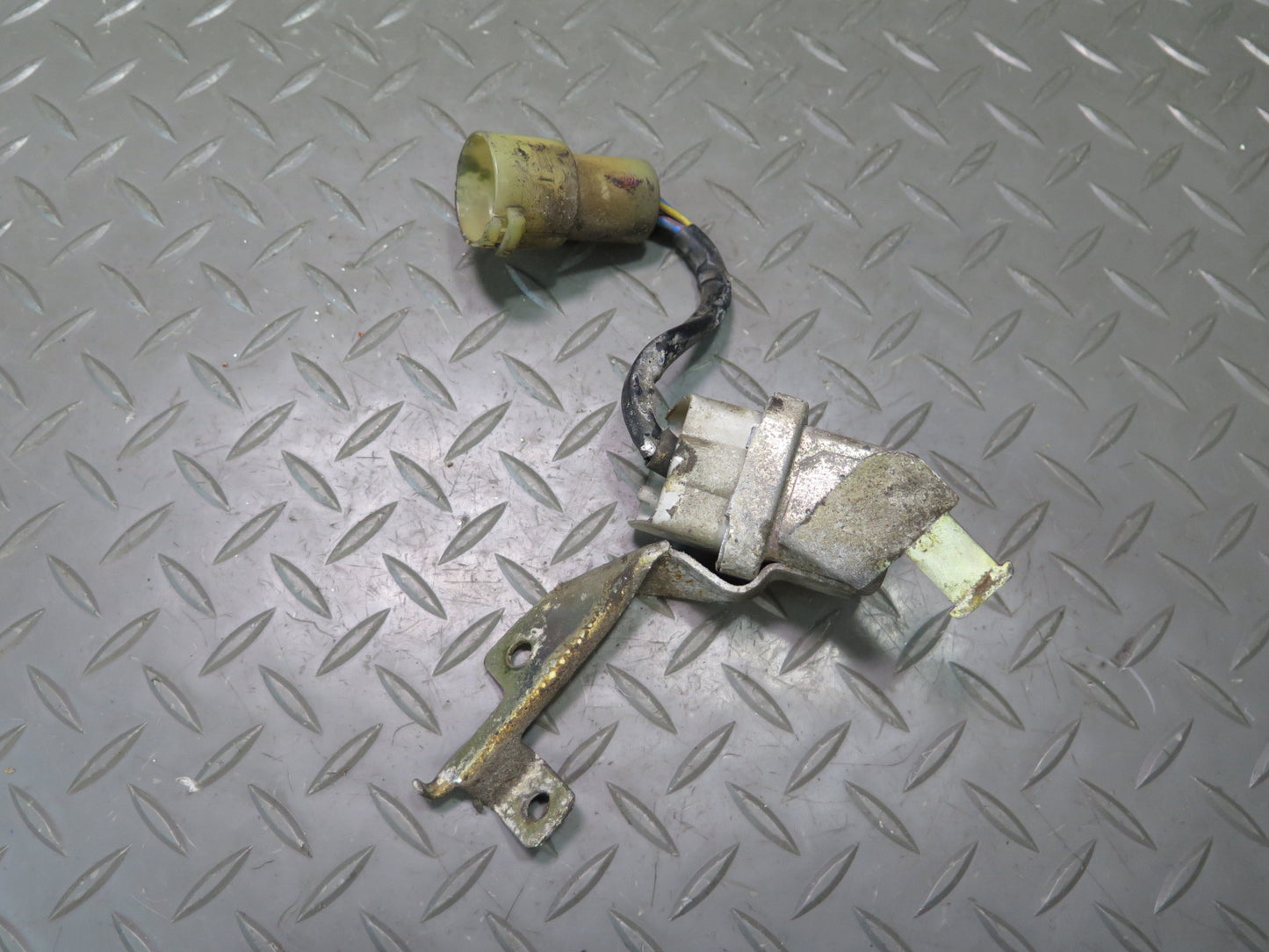 86-92 Toyota Supra MK3 Headlight Lamp Relay Module OEM