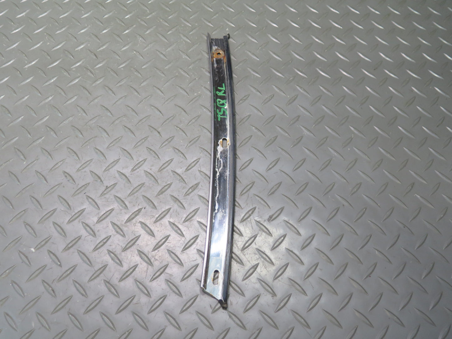 87-92 Toyota Supra MA70L Rear Left & Right Targa TOP Seal Mounting Bracket OEM