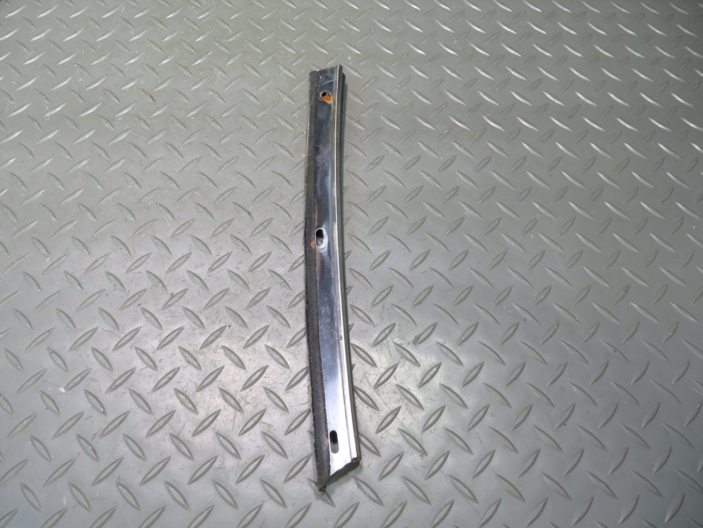 87-92 Toyota Supra MA70L Rear Left & Right Targa TOP Seal Mounting Bracket OEM