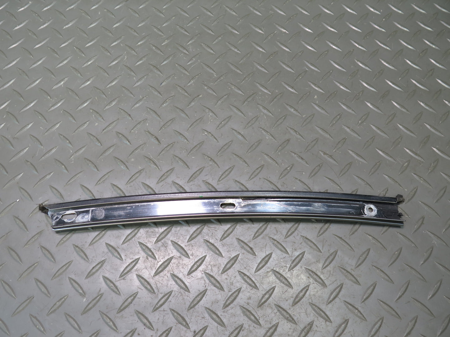 87-92 Toyota Supra MA70L Rear Left & Right Targa TOP Seal Mounting Bracket OEM