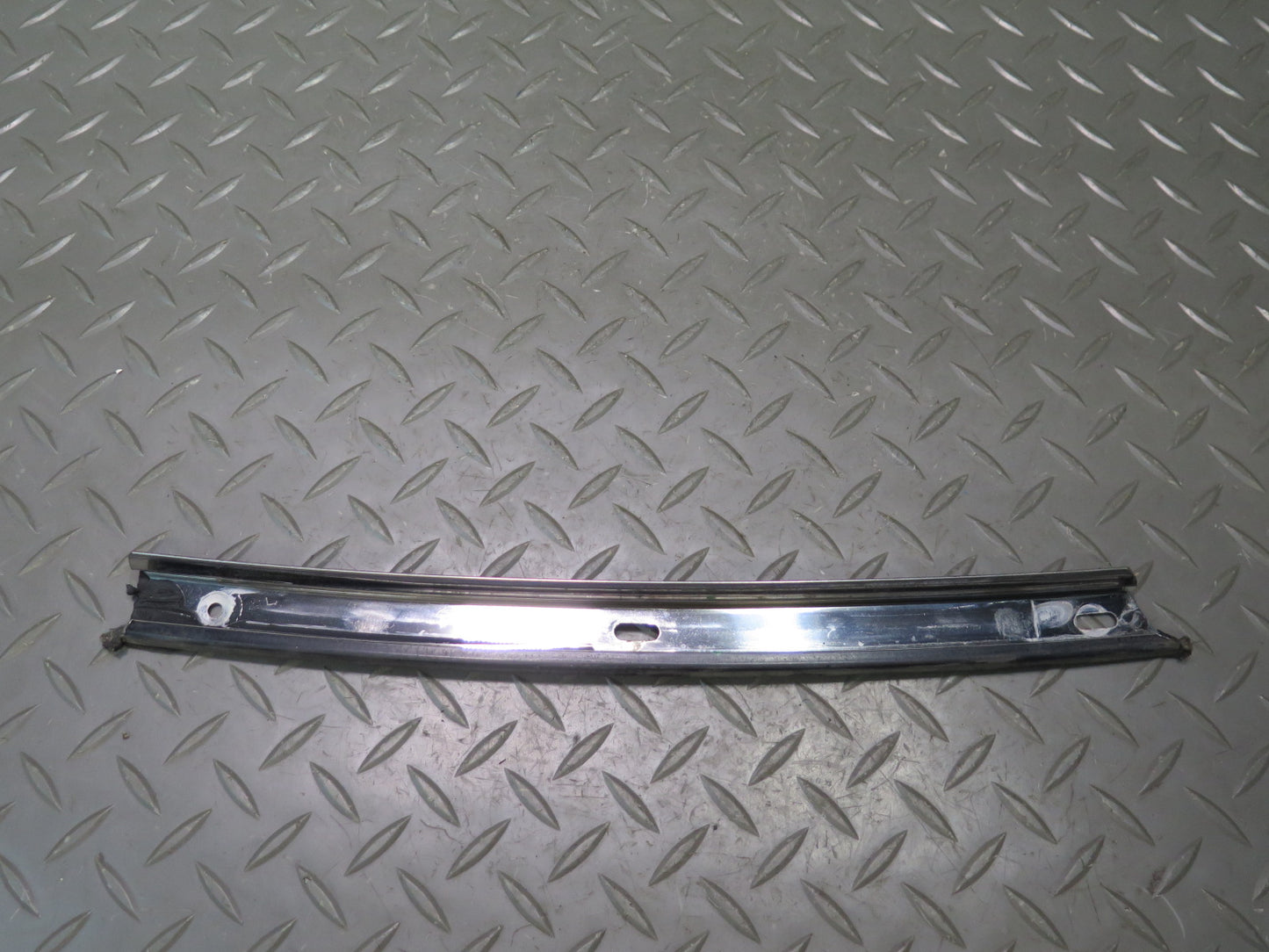 87-92 Toyota Supra MA70L Rear Left & Right Targa TOP Seal Mounting Bracket OEM