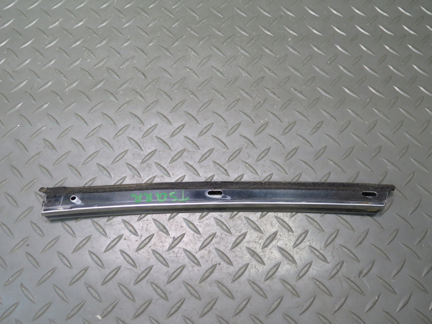 87-92 Toyota Supra MA70L Rear Left & Right Targa TOP Seal Mounting Bracket OEM