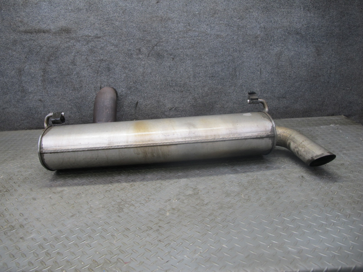 18-21 Jeep Wrangler JL 3.6L Rear Exhaust Muffler 82452283 OEM