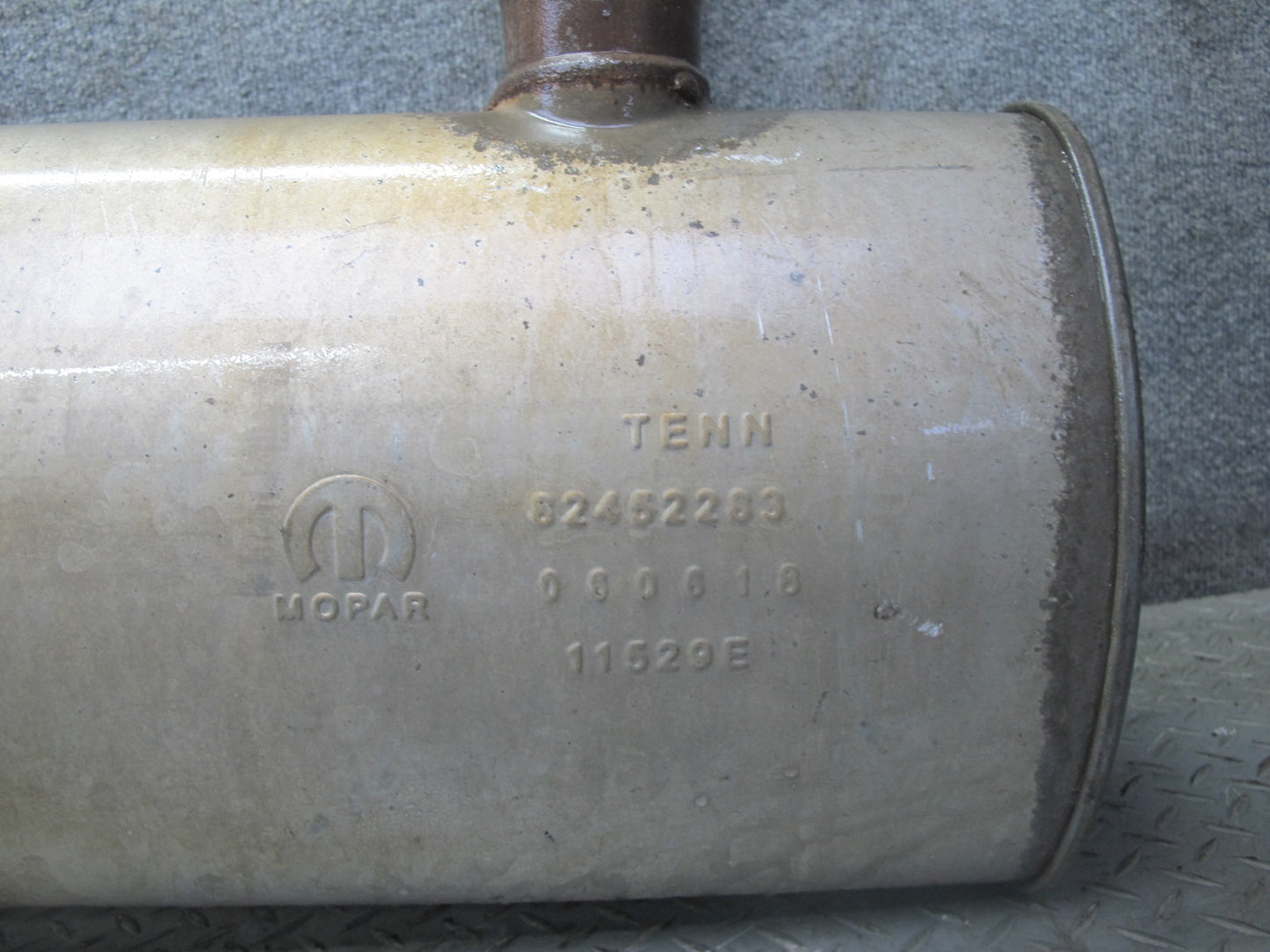 18-21 Jeep Wrangler JL 3.6L Rear Exhaust Muffler 82452283 OEM
