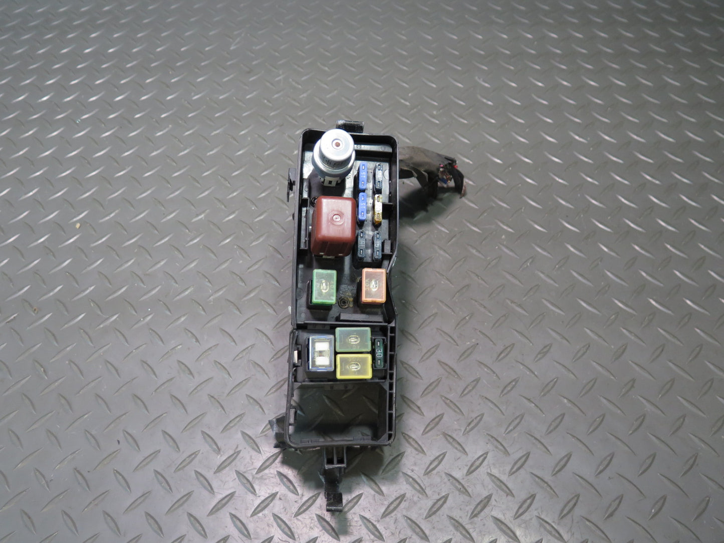 1990 Toyota Supra MK3 7MGTE Turbo Engine Fuse Relay Box OEM