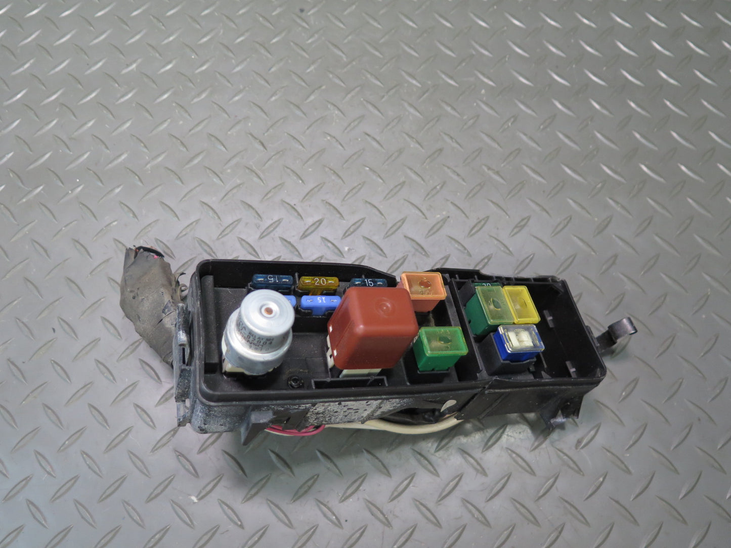 1990 Toyota Supra MK3 7MGTE Turbo Engine Fuse Relay Box OEM
