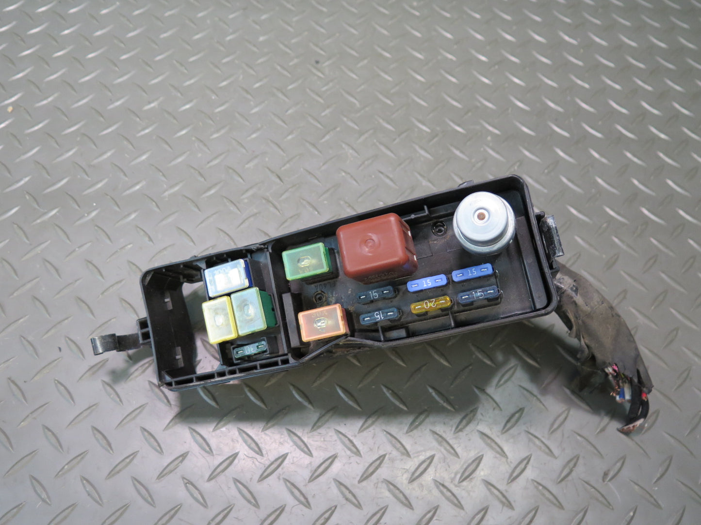 1990 Toyota Supra MK3 7MGTE Turbo Engine Fuse Relay Box OEM
