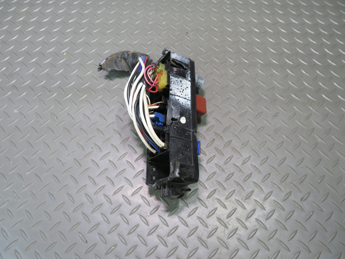 1990 Toyota Supra MK3 7MGTE Turbo Engine Fuse Relay Box OEM