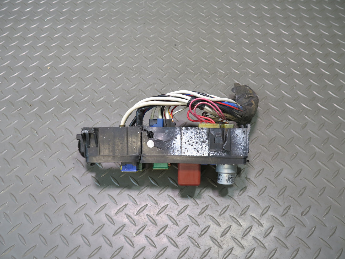 1990 Toyota Supra MK3 7MGTE Turbo Engine Fuse Relay Box OEM