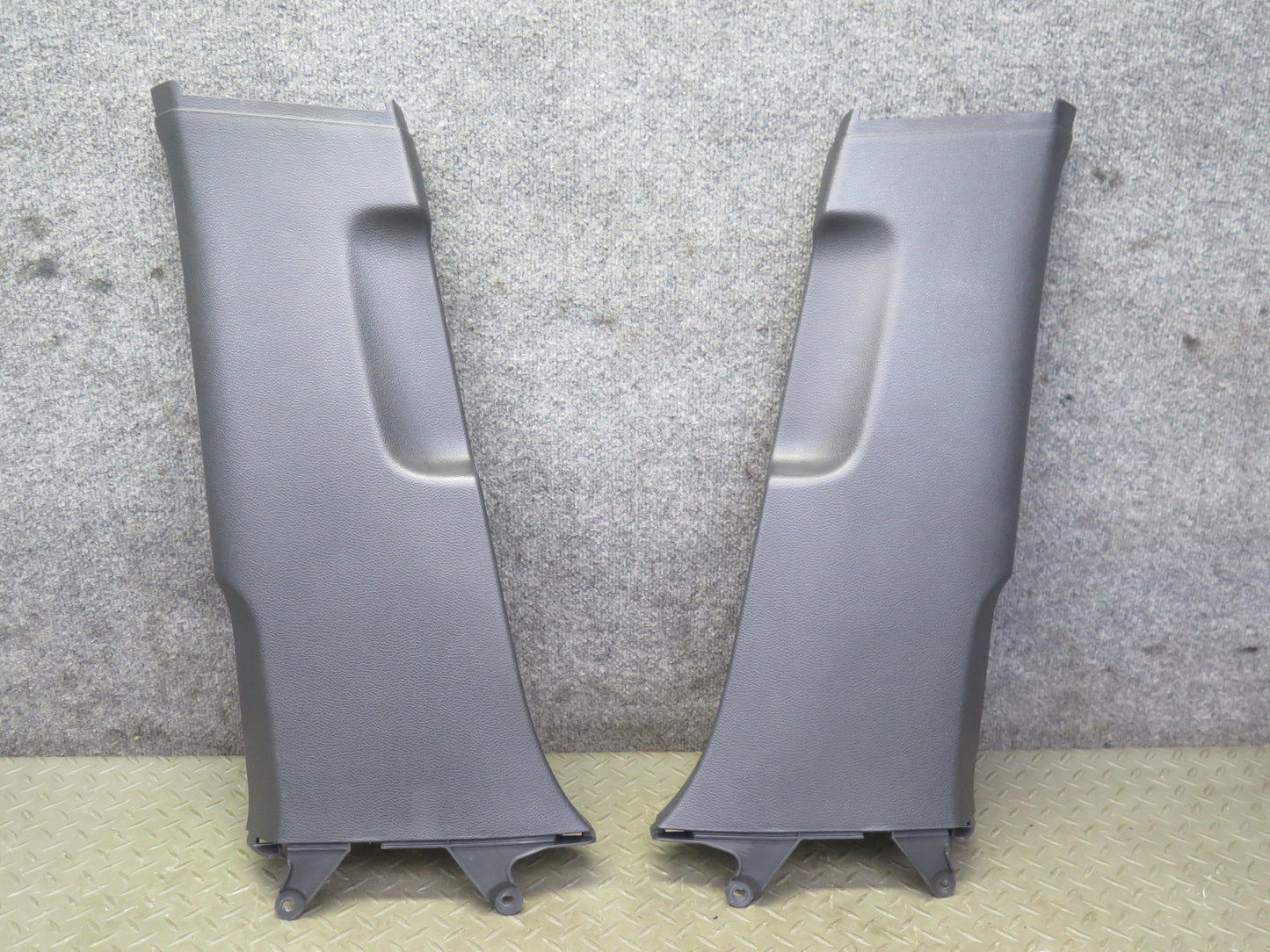 10-14 VW Golf GTI R 4DOOR Left & Right Lower B Pillar Trim Cover Set Black OEM