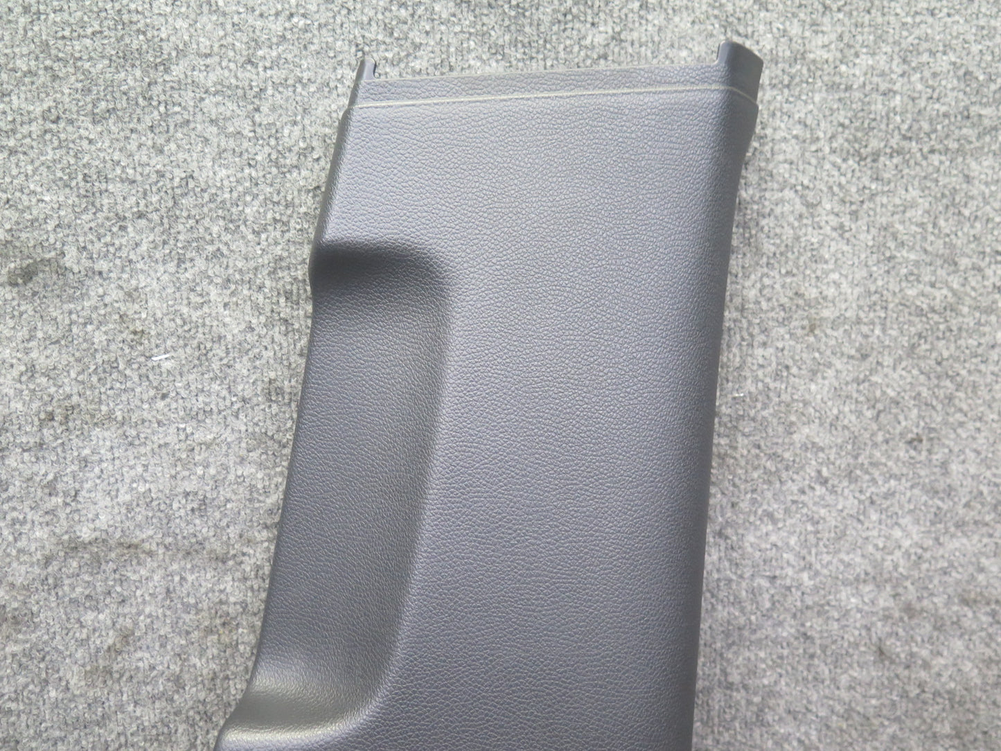 10-14 VW Golf GTI R 4DOOR Left & Right Lower B Pillar Trim Cover Set Black OEM